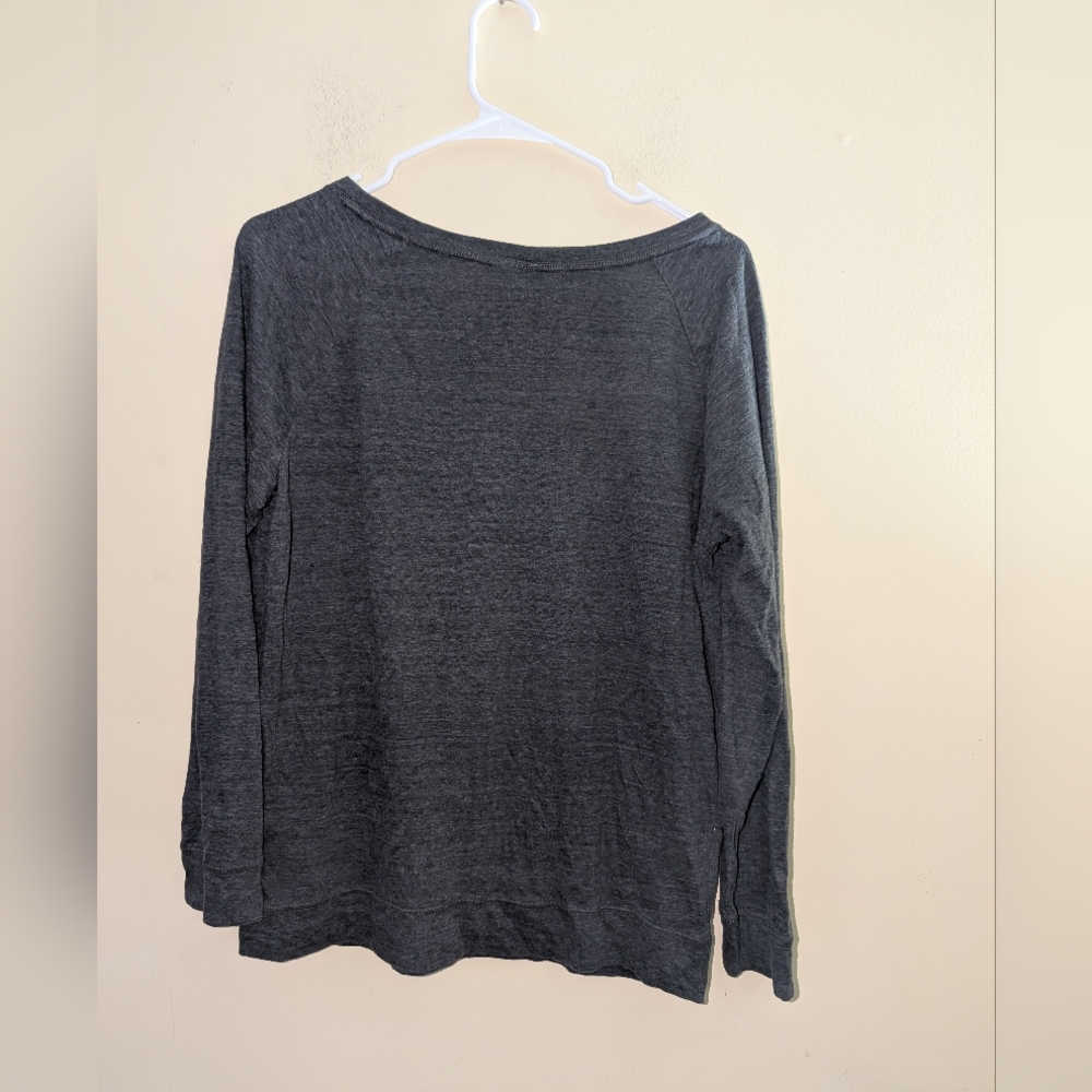 H&M Basic Top Size Large - Picture 3 of 3